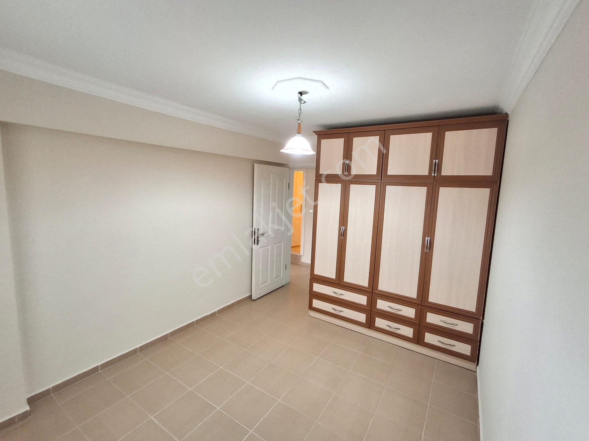 Didim Merkezde Satılık 2+1 Ayrı Mutfak Arakat-ön Cephe Geniş Daire - Görsel 14