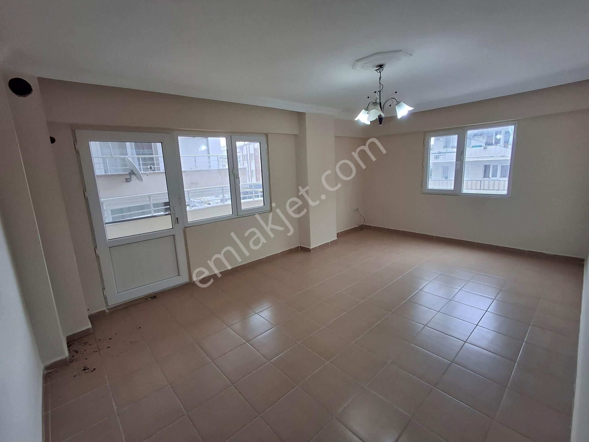 Didim Merkezde Satılık 2+1 Ayrı Mutfak Arakat-ön Cephe Geniş Daire - Görsel 9