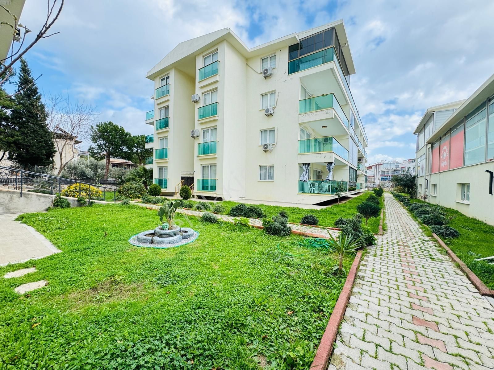 Didim Altınkum Plajına 800mt Havuzlu Sitede Asansörlü Dublex - Görsel 3