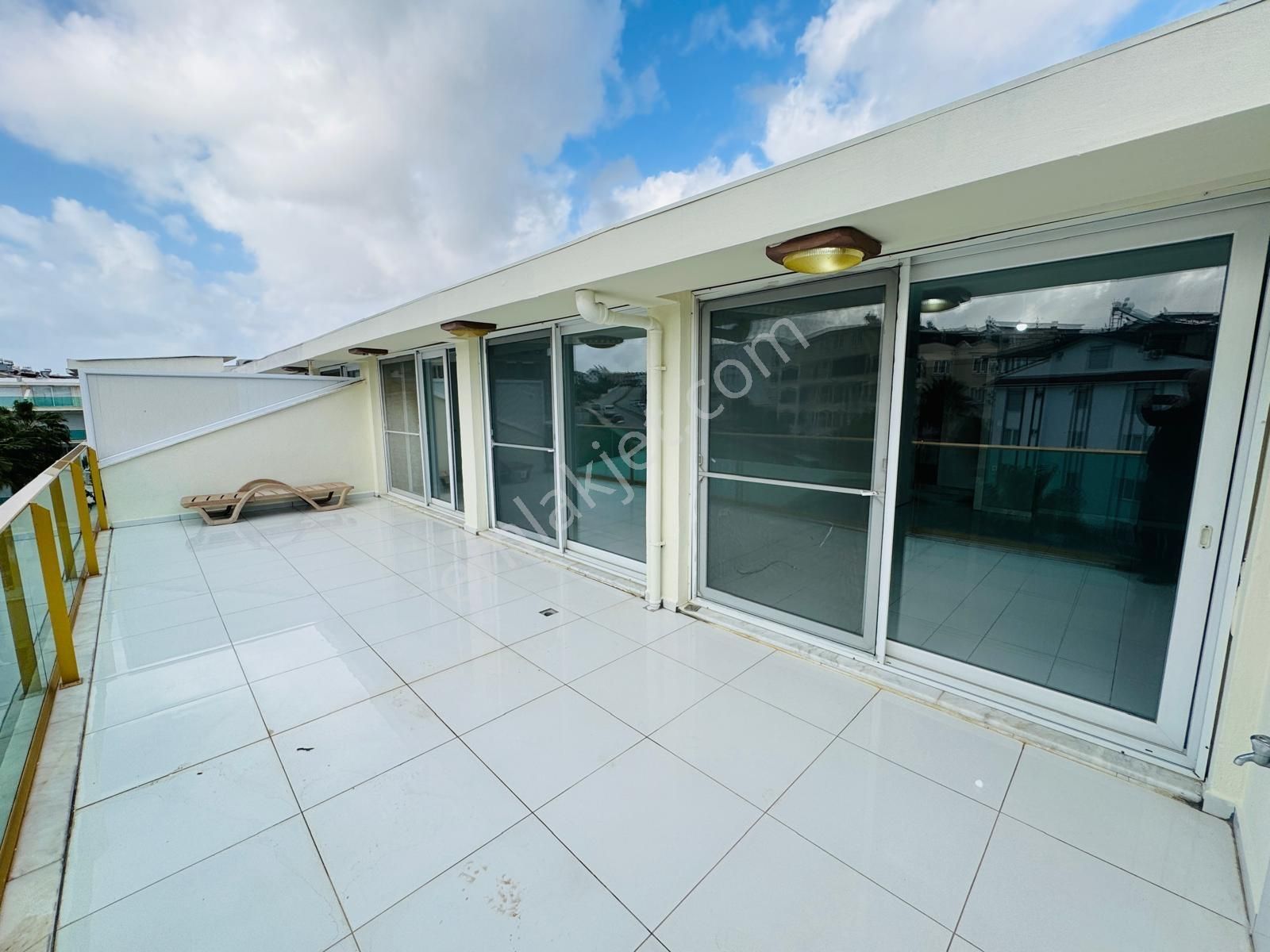 Didim Altınkum Plajına 800mt Havuzlu Sitede Asansörlü Dublex - Görsel 22