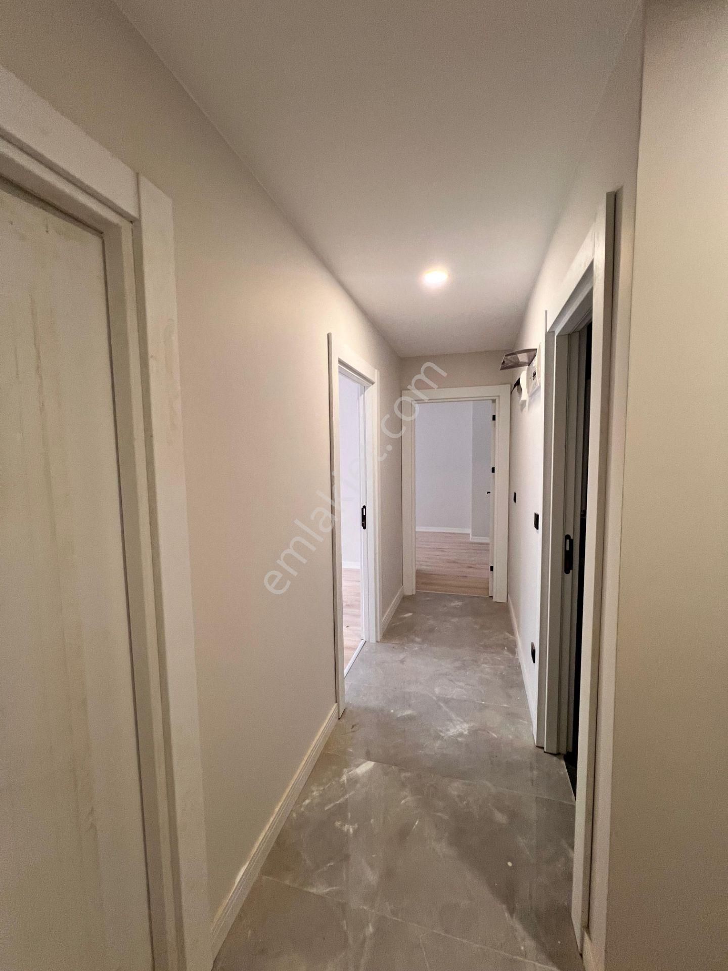 Kaçmaz'dan Altıntepe'de Cadde Üzeri Prestijli Yapı'da Geniş Teraslı 3 +1 Dubleks Daire - Görsel 8