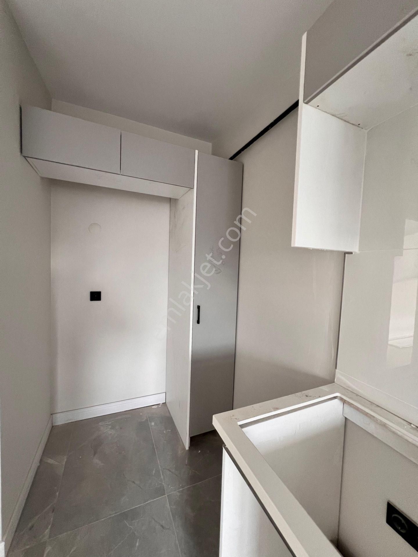 Kaçmaz'dan Altıntepe'de Cadde Üzeri Prestijli Yapı'da Geniş Teraslı 3 +1 Dubleks Daire - Görsel 14