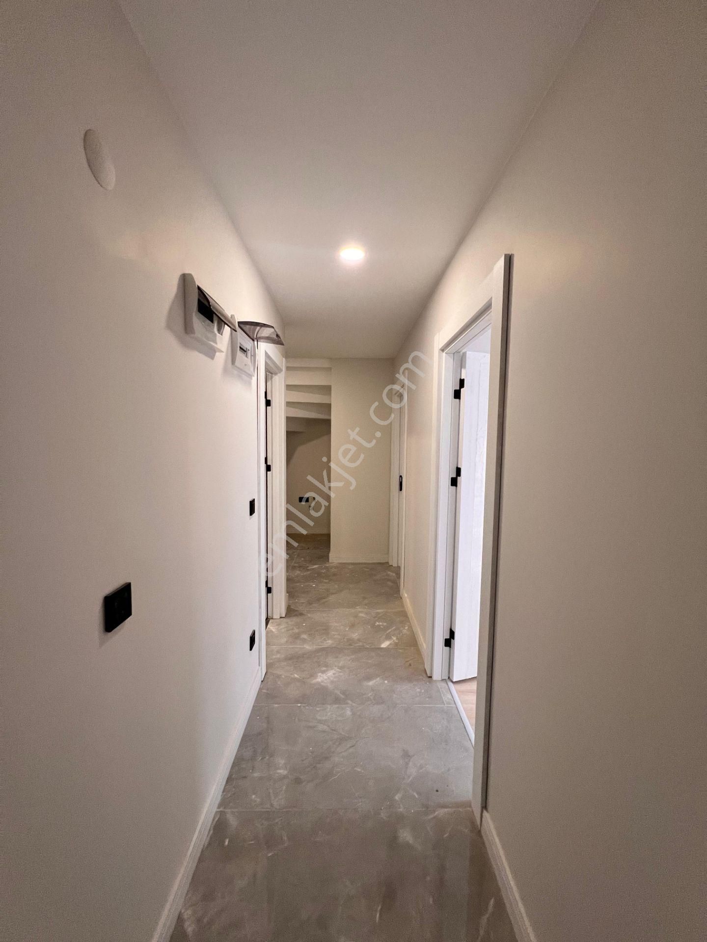 Kaçmaz'dan Altıntepe'de Cadde Üzeri Prestijli Yapı'da Geniş Teraslı 3 +1 Dubleks Daire - Görsel 27