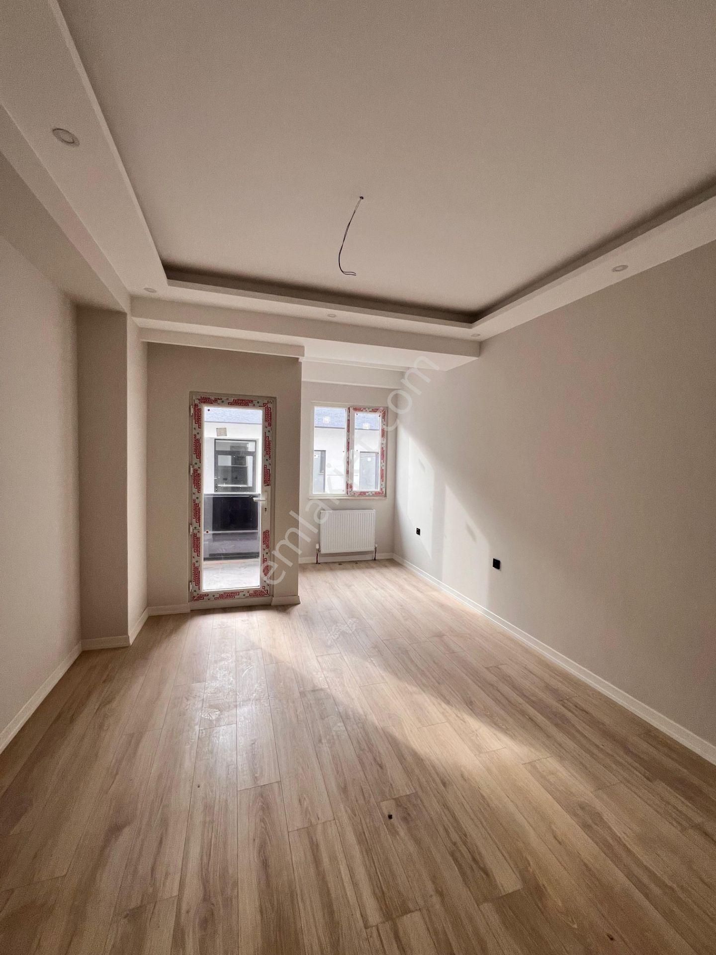Kaçmaz'dan Altıntepe'de Cadde Üzeri Prestijli Yapı'da Geniş Teraslı 3 +1 Dubleks Daire - Görsel 22