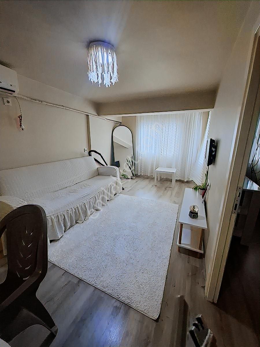 Bornova İnönü Mah Kiralık Ful Eşyalı Daire - Görsel 2