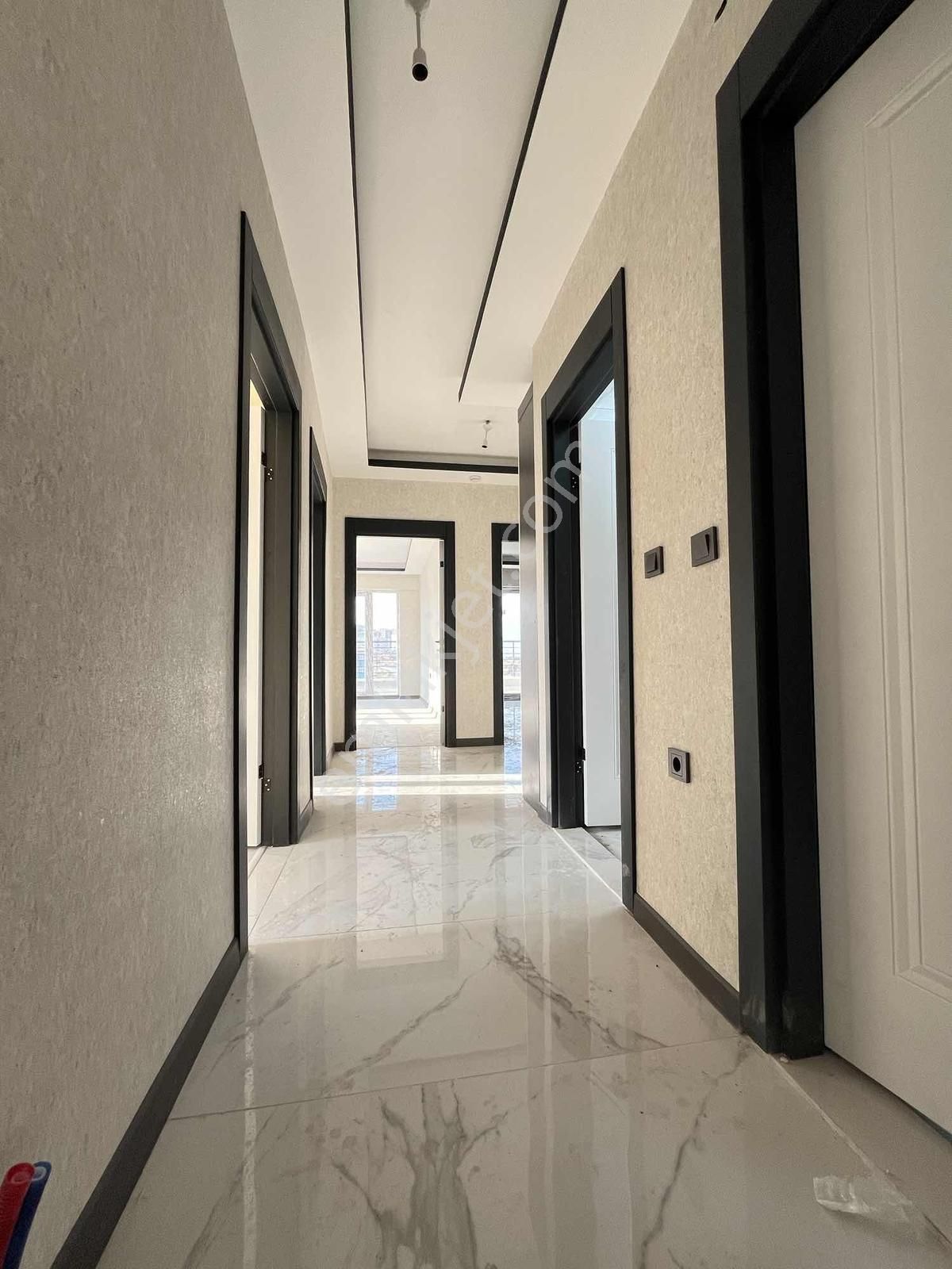 3+1 120m2 3.katta Ara Katta Emsalsiz Full Yapılı Manzaralı Daire - Görsel 2