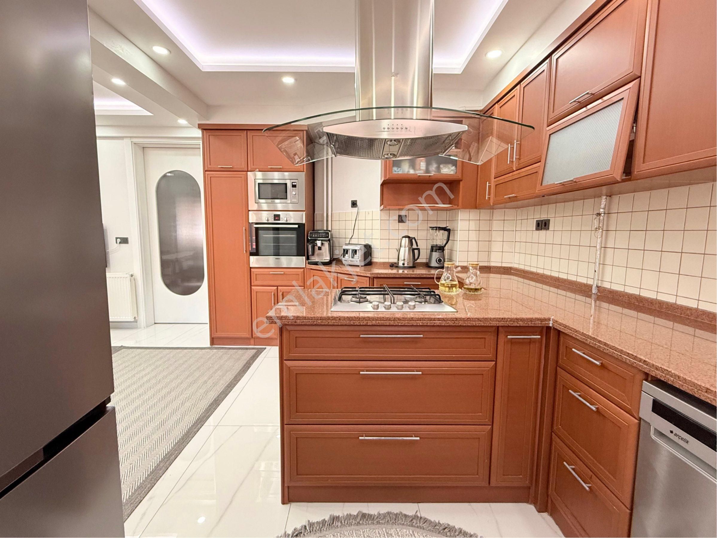 Millet Bahçesi Ve Gar Komşusu: 230 M² Ultra Geniş Tadilatlı Dubleks! 🏰 - Görsel 2