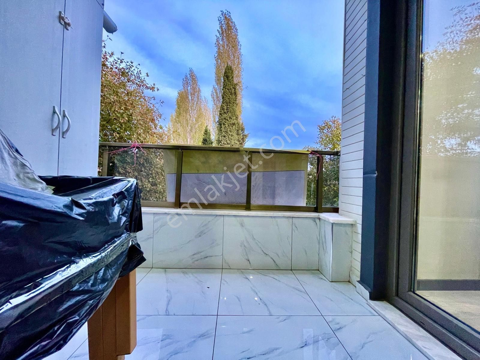 Berkay Demirel'den Doktorlar Sitesi Mevkinde Ara Kat Full Eşyalı 1+1 Daire - Görsel 26