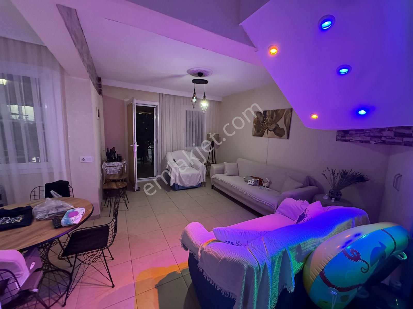 Aydın Akbük'te Satılık Denize Yakın Merkezi Konumda 4+1 Ful Eşyalı Bahçeli Müstakil Ev - Görsel 10