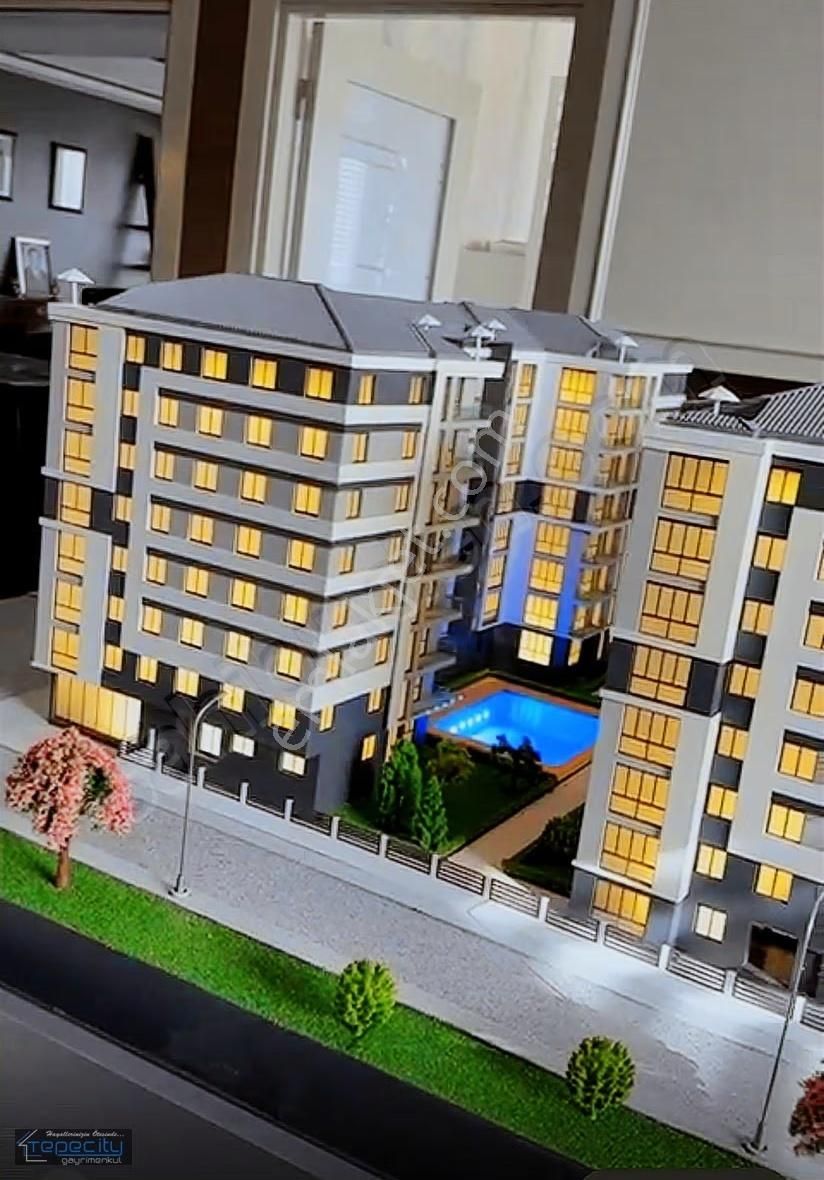 Tuzla İstasyon Cad. Üzeri Bahçe Kullanımlı Site İçi 1+1 Daire