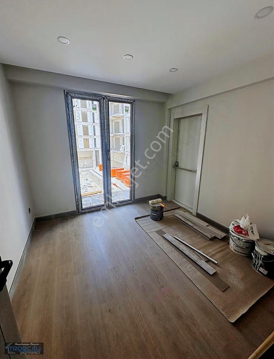 Tuzla İstasyon Cad. Üzerinde Site İçi Köşe 2+1 Daire - Görsel 12