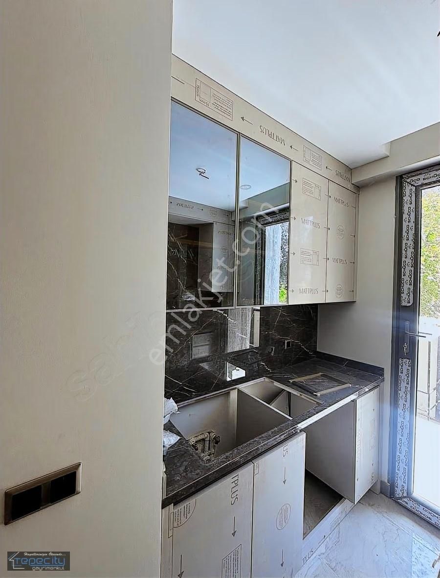 Tuzla İstasyon Cad. Üzerinde Site İçi Köşe 2+1 Daire - Görsel 19