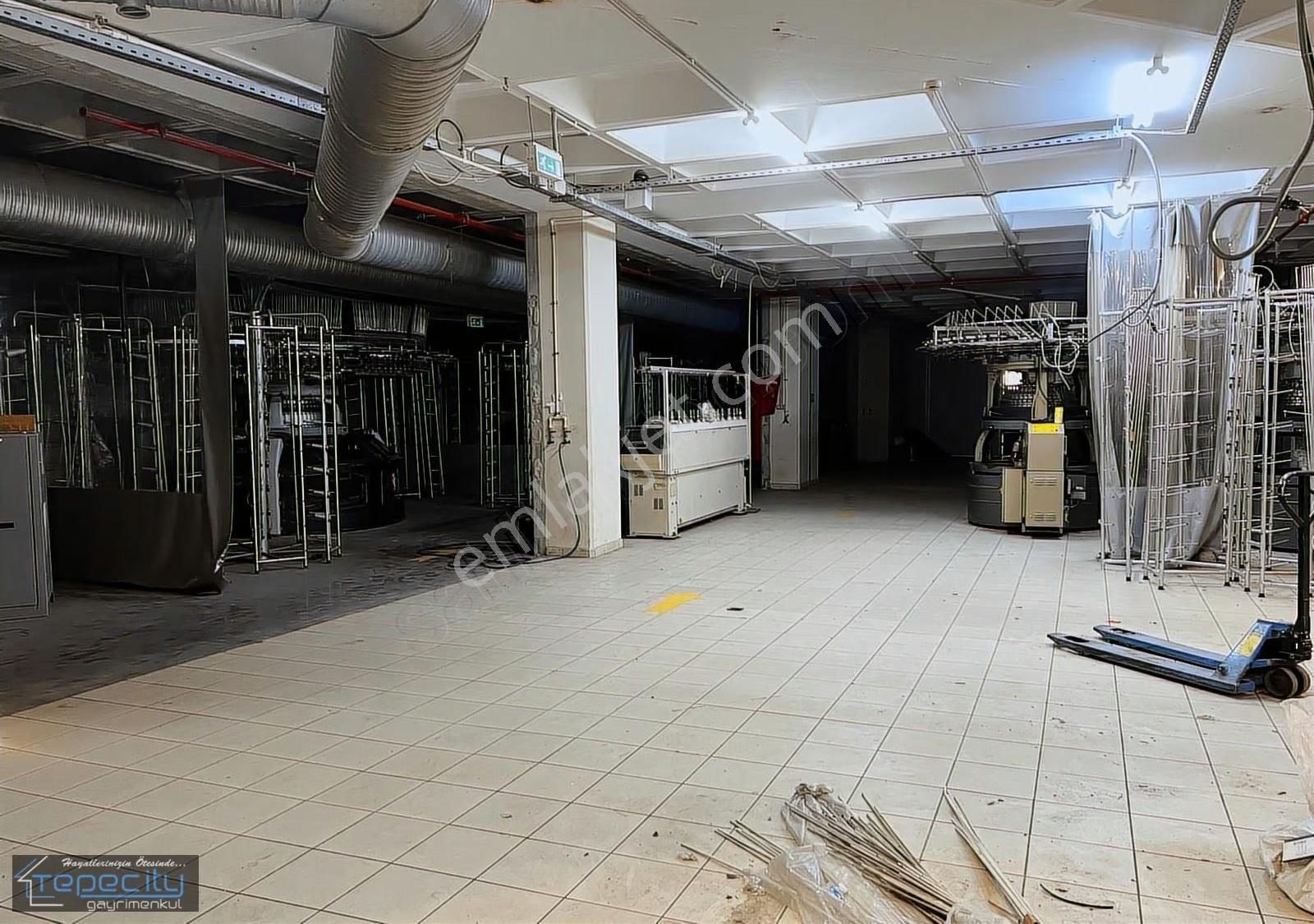 Bağcılar Mahmutbey De 3.000m2 Düz Giriş Kiralık Depo İmalathane - Görsel 10