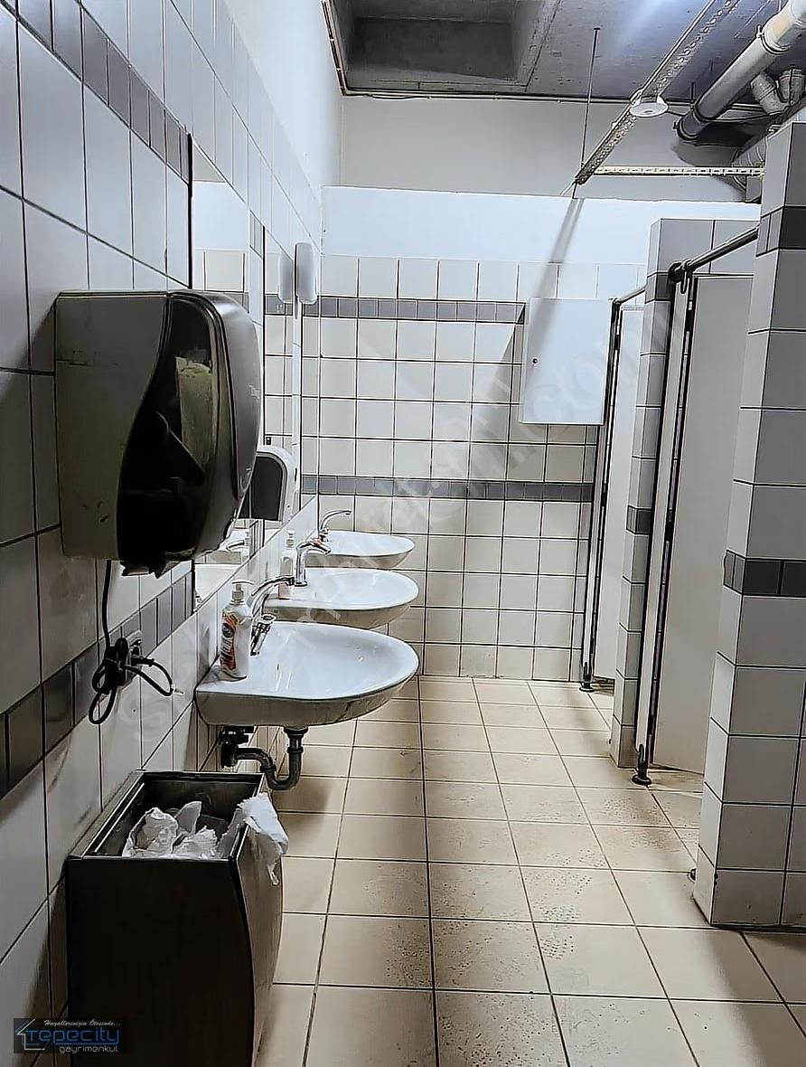 Bağcılar Mahmutbey De 3.000m2 Düz Giriş Kiralık Depo İmalathane