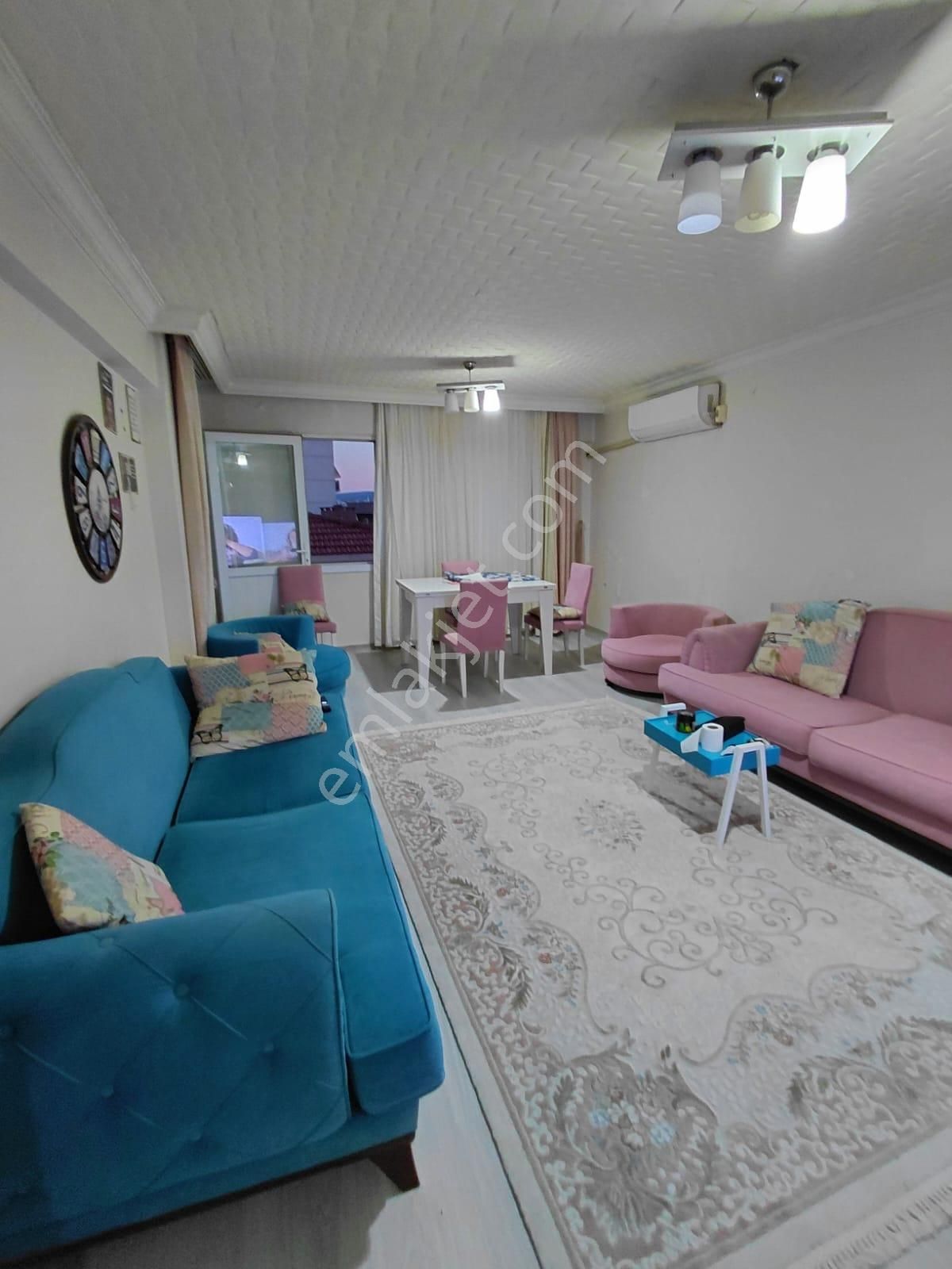 Ordu Caddesi Yakını 3+1 Arakat Köşe Bina - Görsel 4