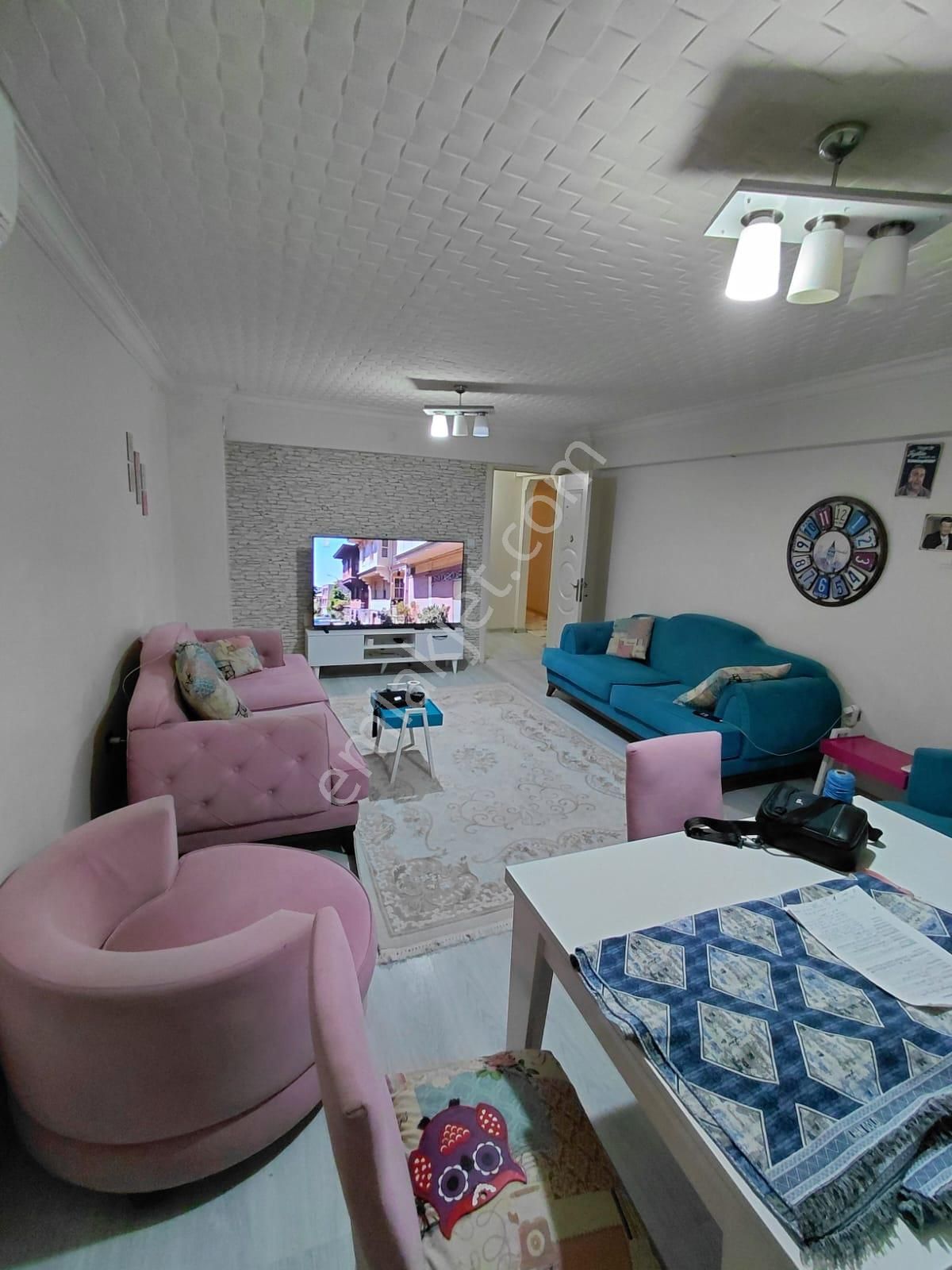 Ordu Caddesi Yakını 3+1 Arakat Köşe Bina - Görsel 3