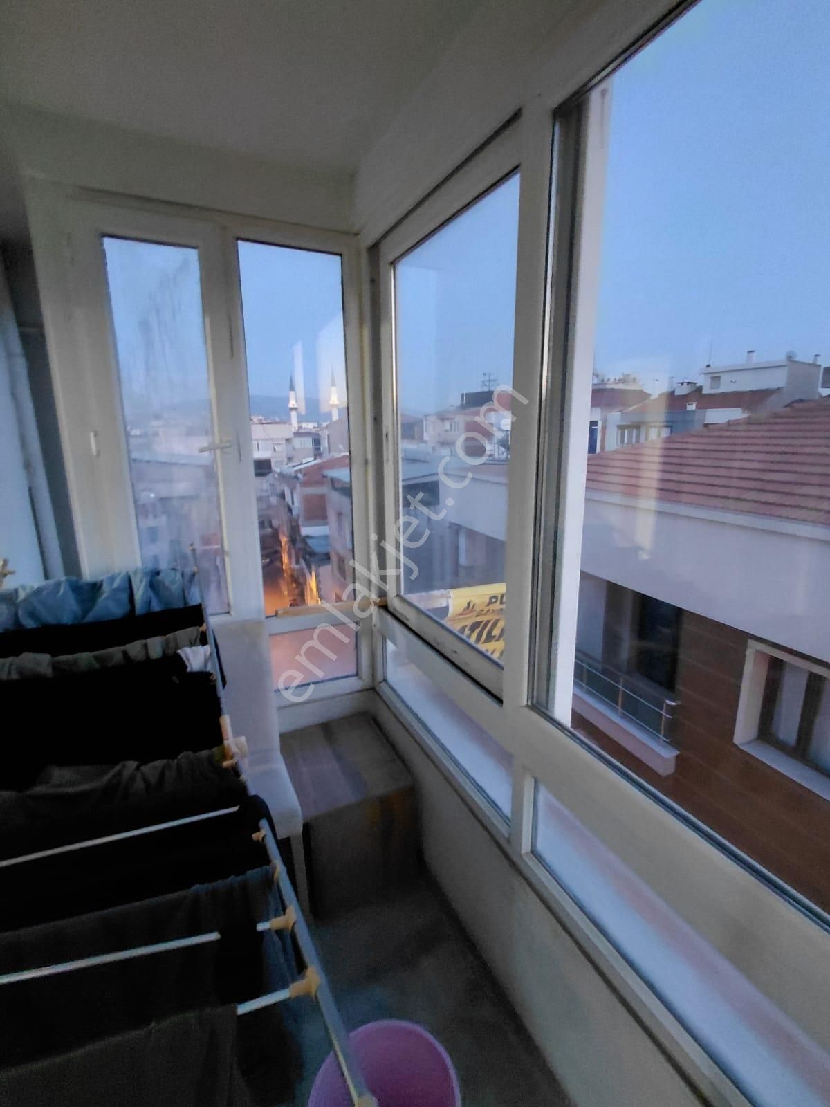 Ordu Caddesi Yakını 3+1 Arakat Köşe Bina - Görsel 12