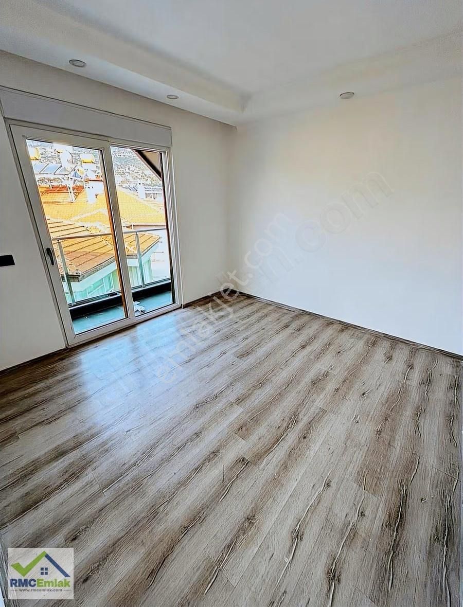 Alanya Şehir Merkezinde Amerikan Mutfak 2+1 Kiralık Daire - Görsel 7