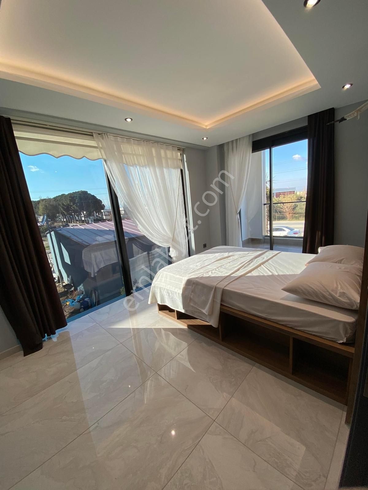 Kuşadası Güzelçamlı'da Özel Havuzlu Satılık 3+1 Fırsat Villa - Görsel 24