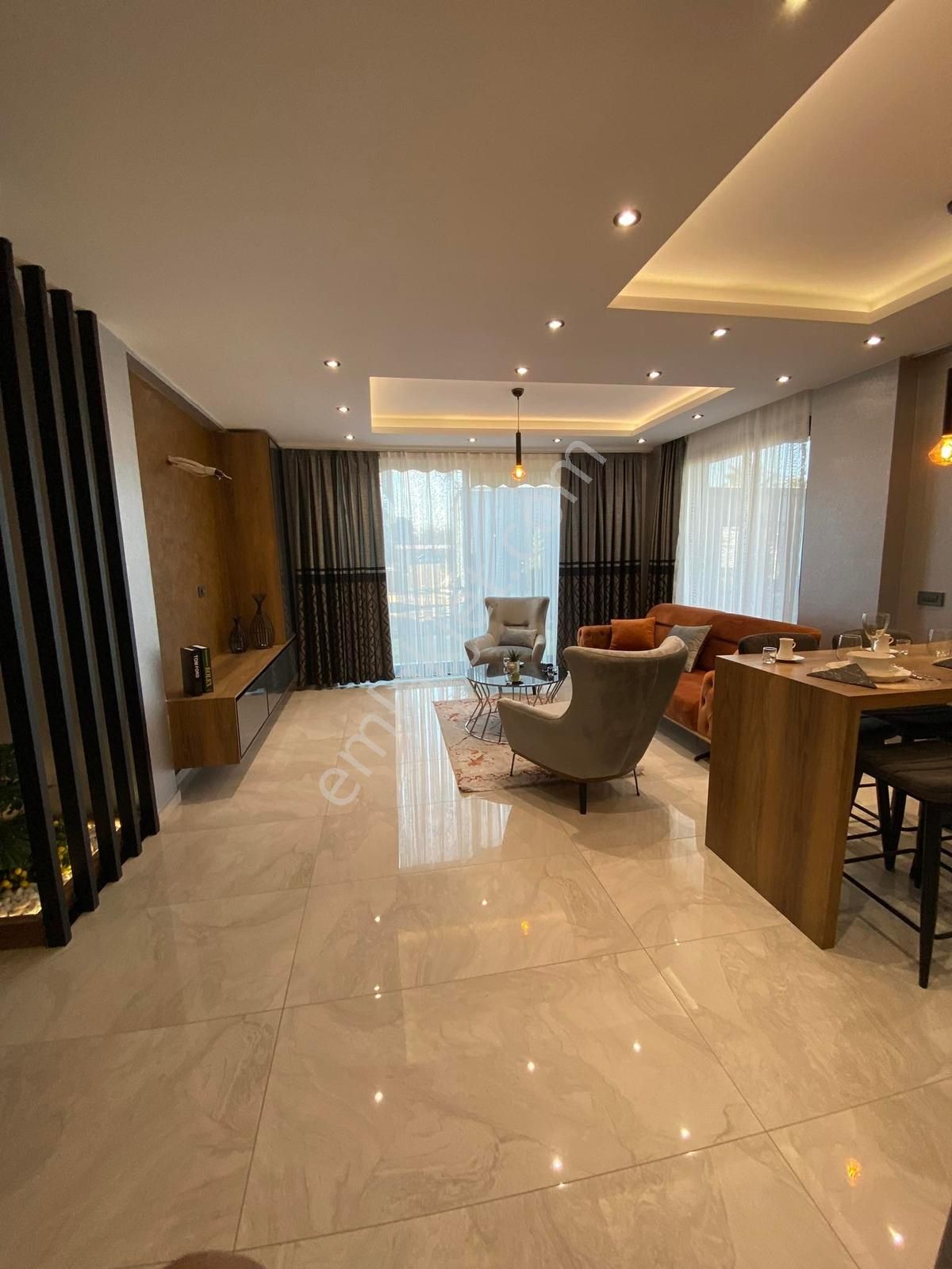 Kuşadası Güzelçamlı'da Özel Havuzlu Satılık 3+1 Fırsat Villa - Görsel 27