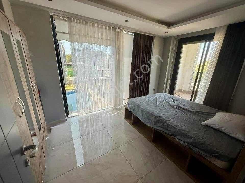 Kuşadası Güzelçamlı'da Özel Havuzlu Satılık 3+1 Fırsat Villa - Görsel 33