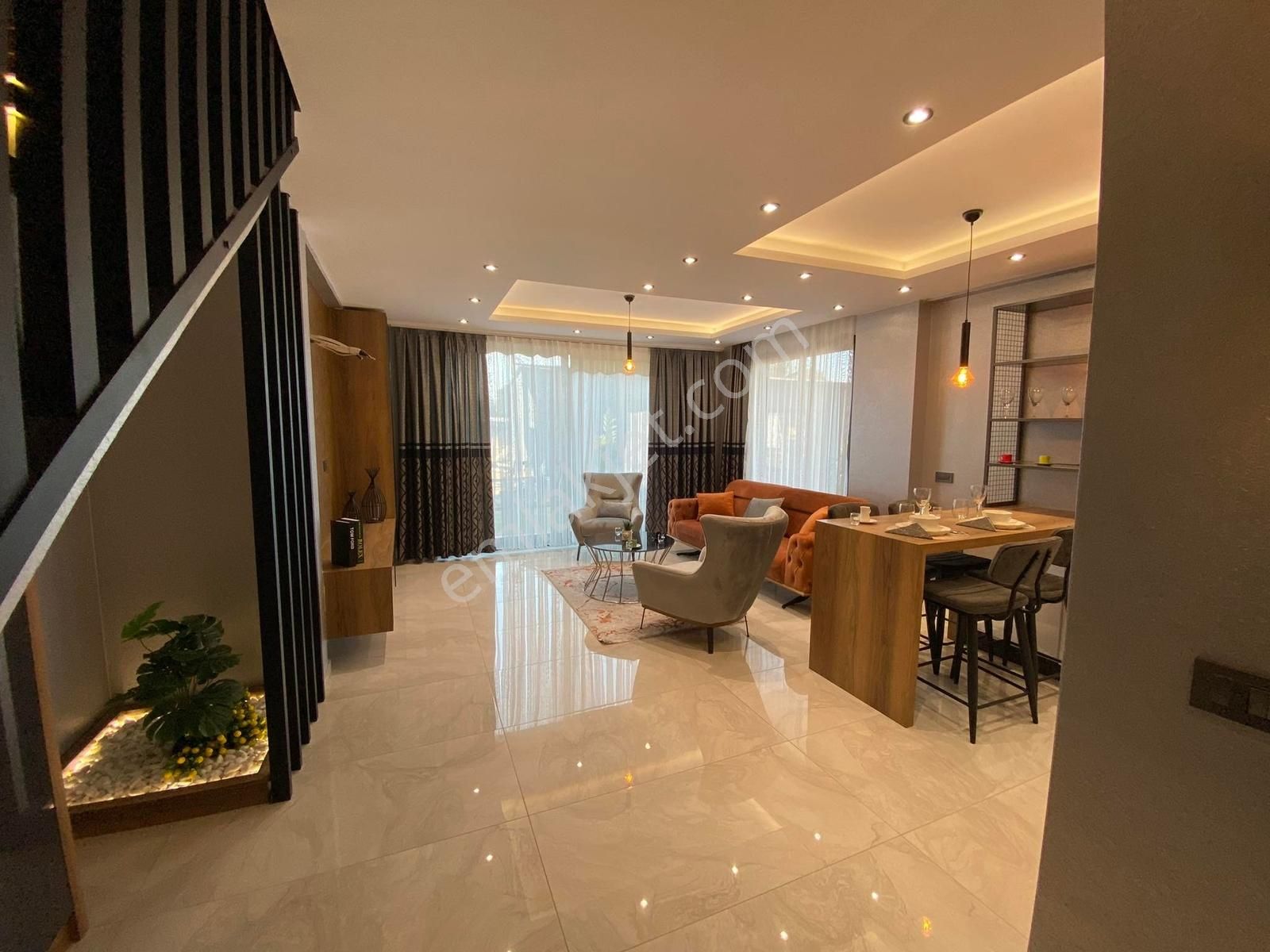 Kuşadası Güzelçamlı'da Özel Havuzlu Satılık 3+1 Fırsat Villa - Görsel 18