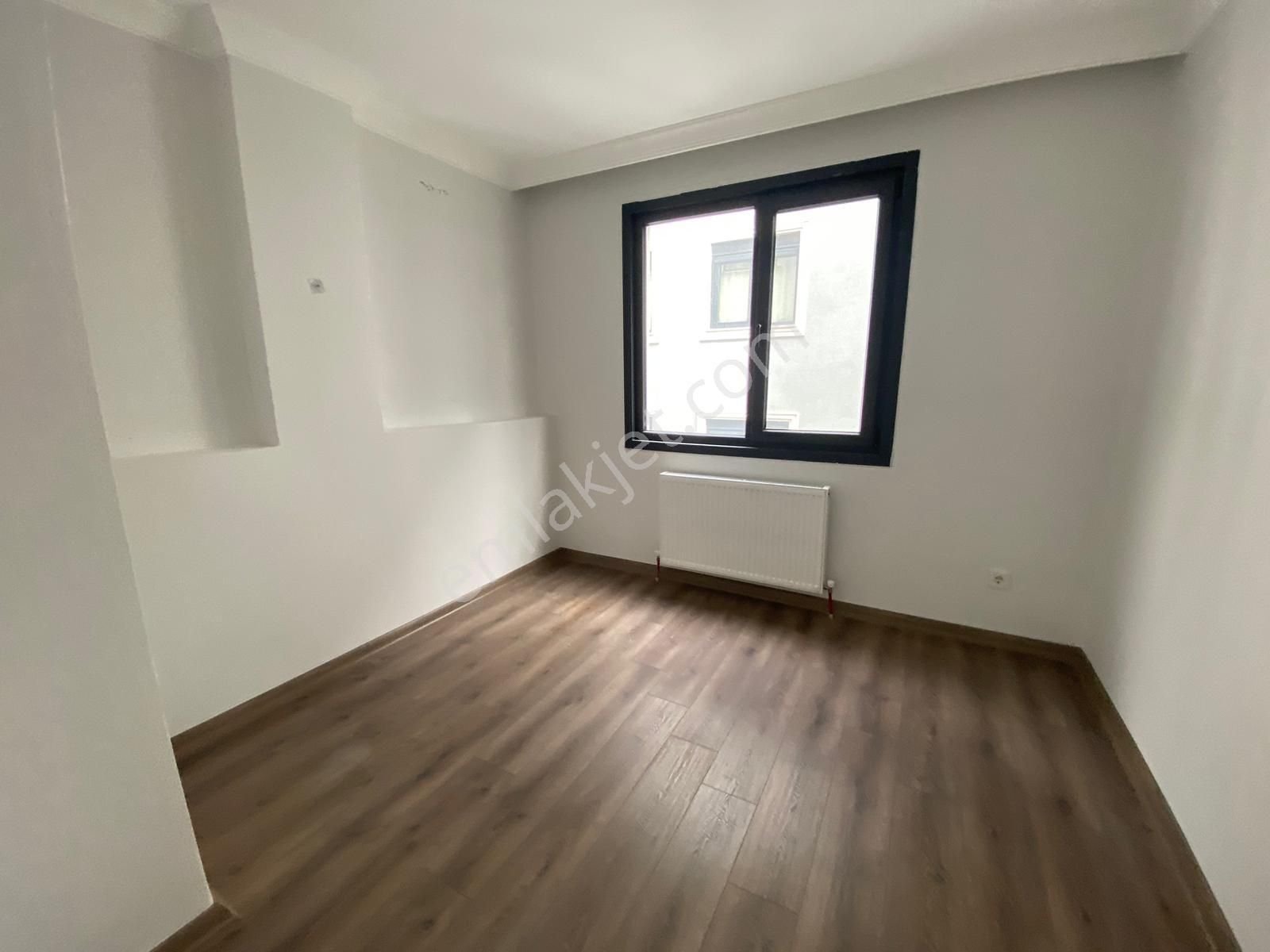 Kaçmaz'dan Ön Cephe Minibüse Yakın Ara Kat Ferah 2+1 Daire - Görsel 22