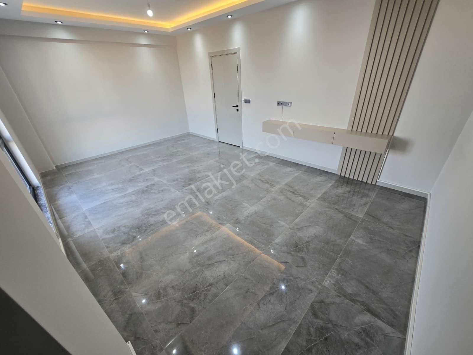 Başkentten Yenişafakta Çok Geniş 2+1 Satılık Daire - Görsel 9