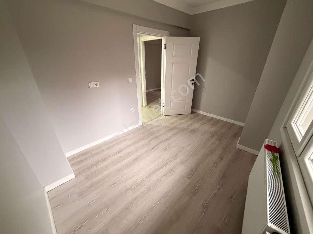 Kaçmaz 'dan Çınar'da Geniş Salon Ve Yatak Odalı Ayrı Mutfak 2+1 - Görsel 3