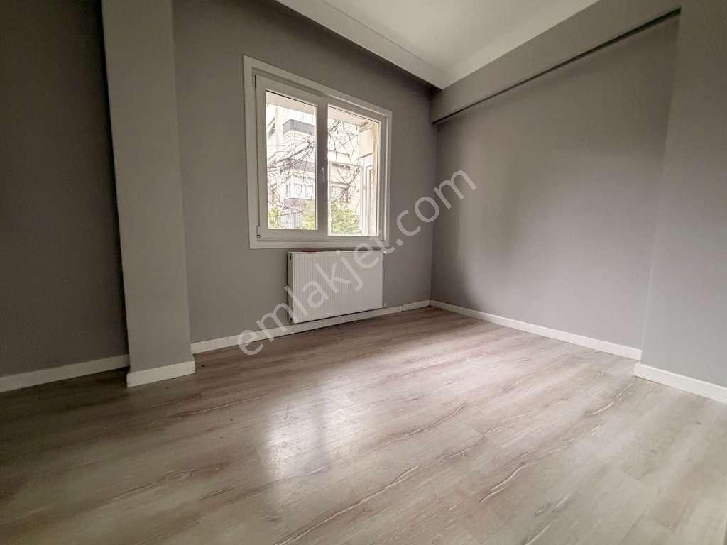 Kaçmaz 'dan Çınar'da Geniş Salon Ve Yatak Odalı Ayrı Mutfak 2+1 - Görsel 13