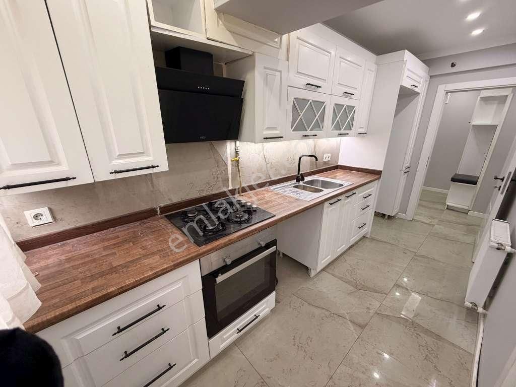 Kaçmaz 'dan Çınar'da Geniş Salon Ve Yatak Odalı Ayrı Mutfak 2+1 - Görsel 2