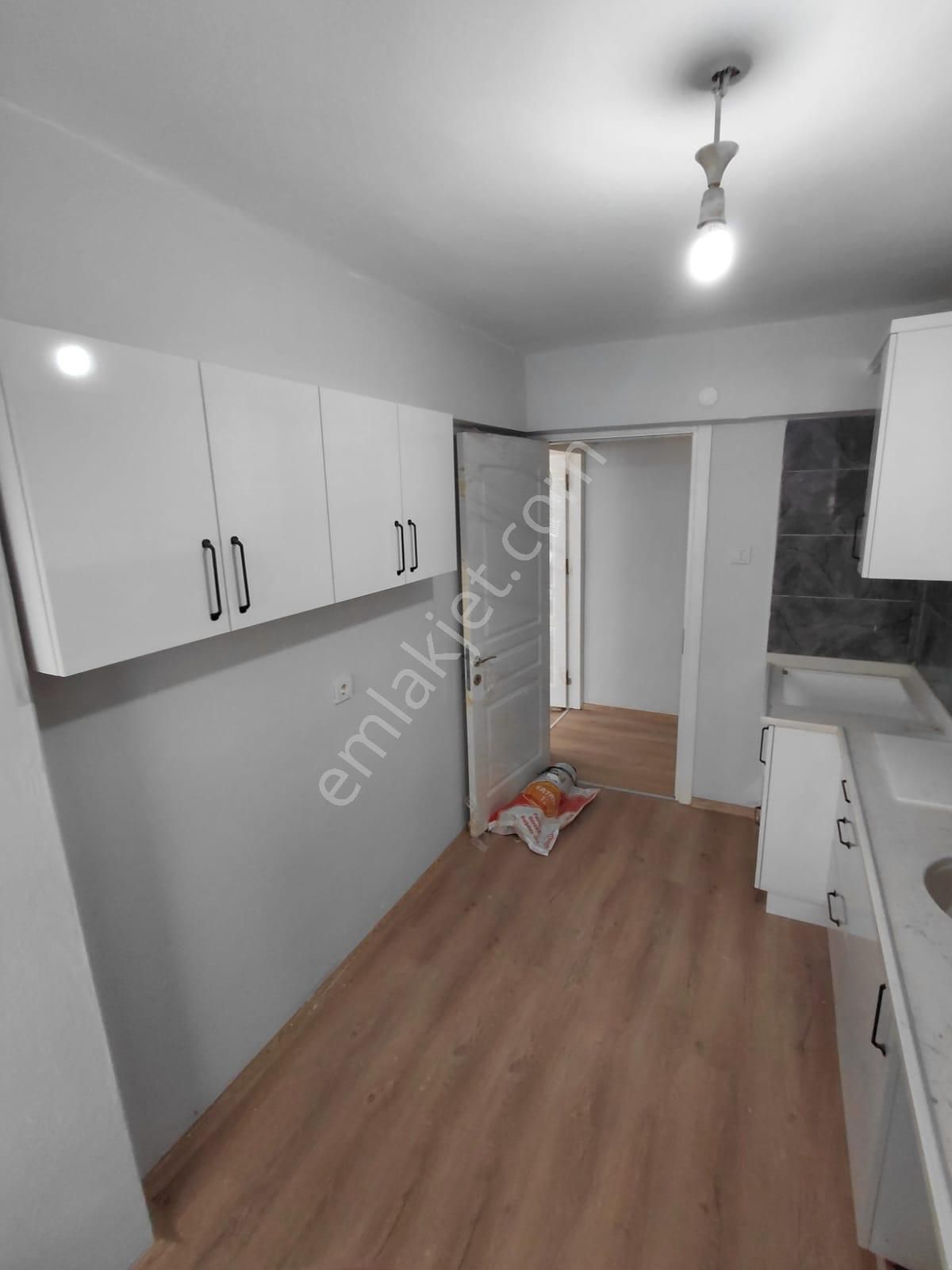 Yeşilyurt Katip Çelebi Hastanesi Yakını 2+1 Asansörlü Ful Yapılı - Görsel 5