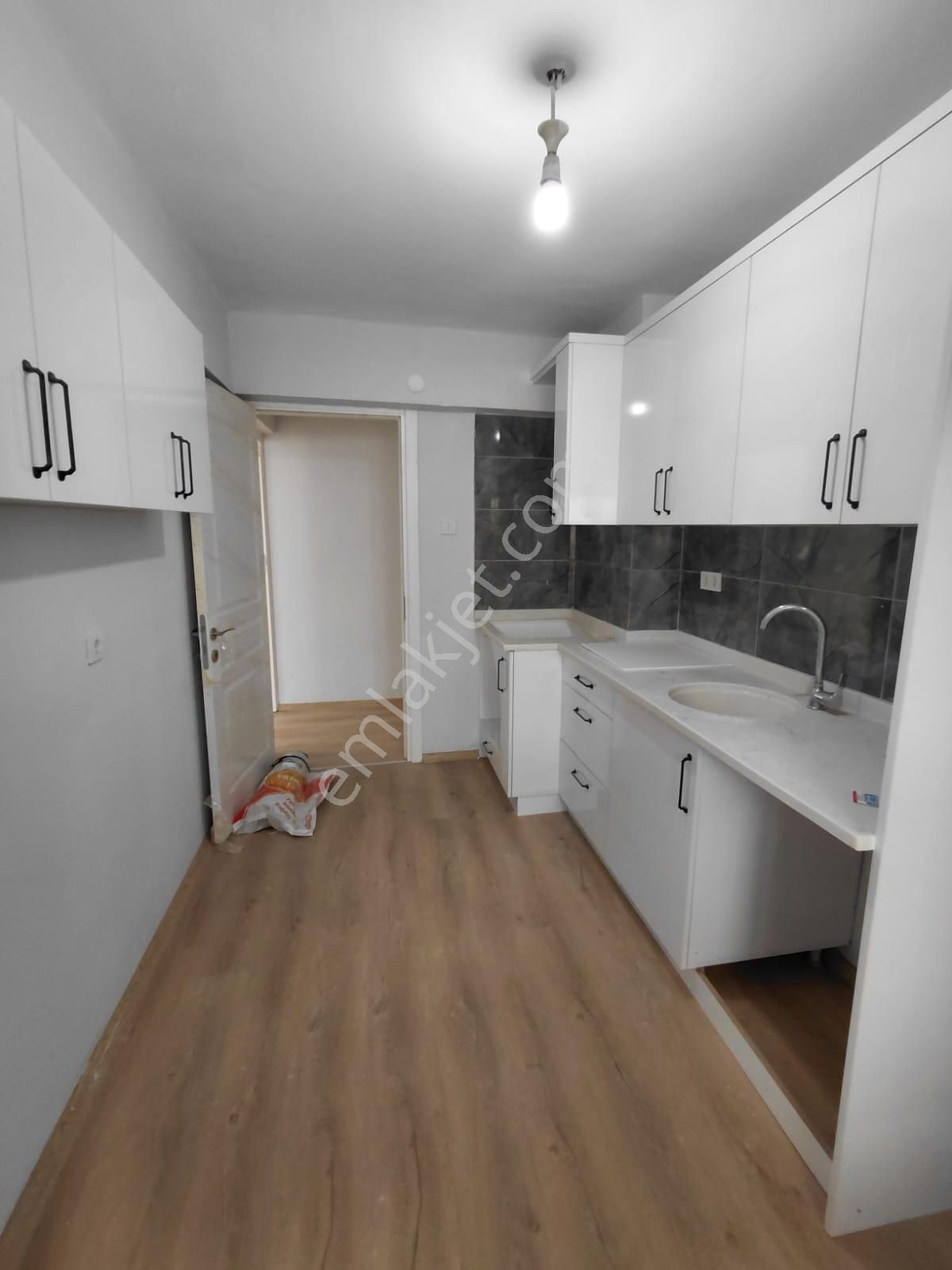 Yeşilyurt Katip Çelebi Hastanesi Yakını 2+1 Asansörlü Ful Yapılı - Görsel 2