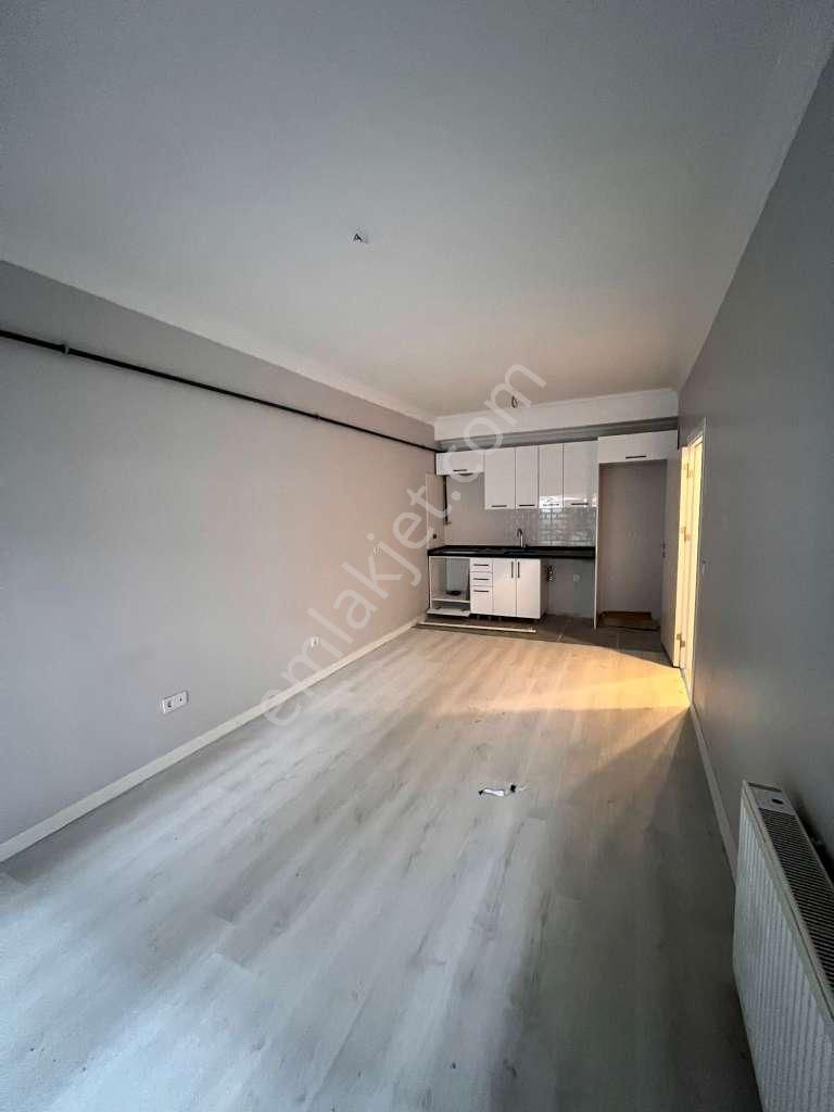 Altıntepe'de Sokağa Cepheli Sıfır 2+1 Kiralık Daire - Görsel 6