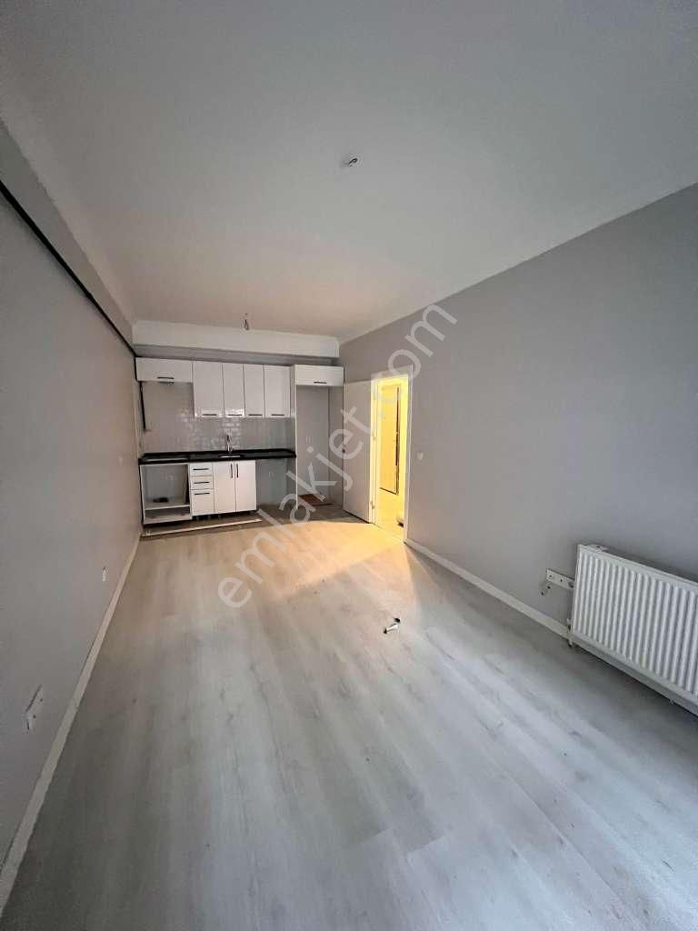 Altıntepe'de Sokağa Cepheli Sıfır 2+1 Kiralık Daire - Görsel 5