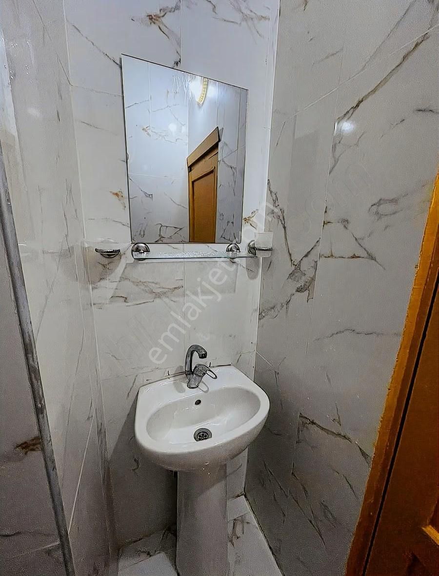 Balat Merkezi Konumda Eşyalı 1+0 Studyo Daire Faturalar Dahil