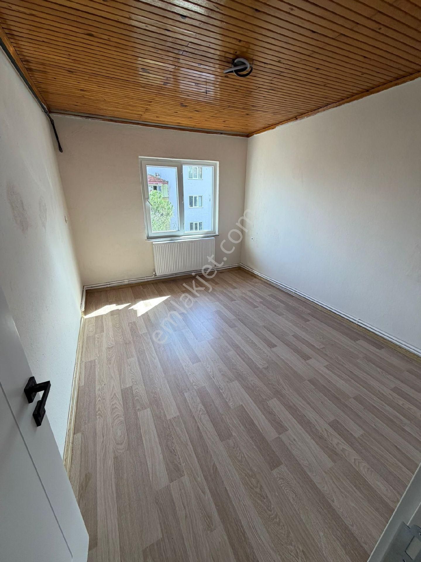 Topraklık Mahallesinde Tek Tapu Çift Daire Apart Fiyatına Satılık - Görsel 3