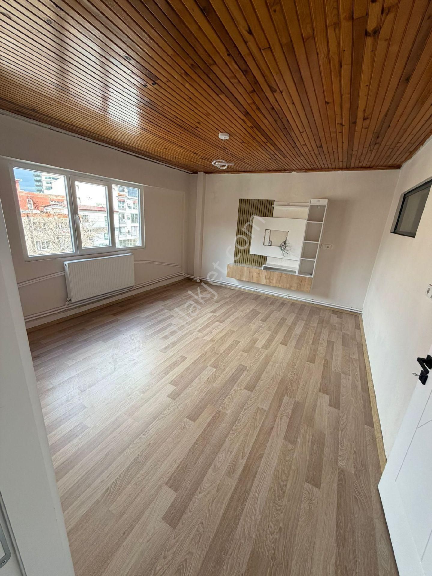 Topraklık Mahallesinde Tek Tapu Çift Daire Apart Fiyatına Satılık - Görsel 2