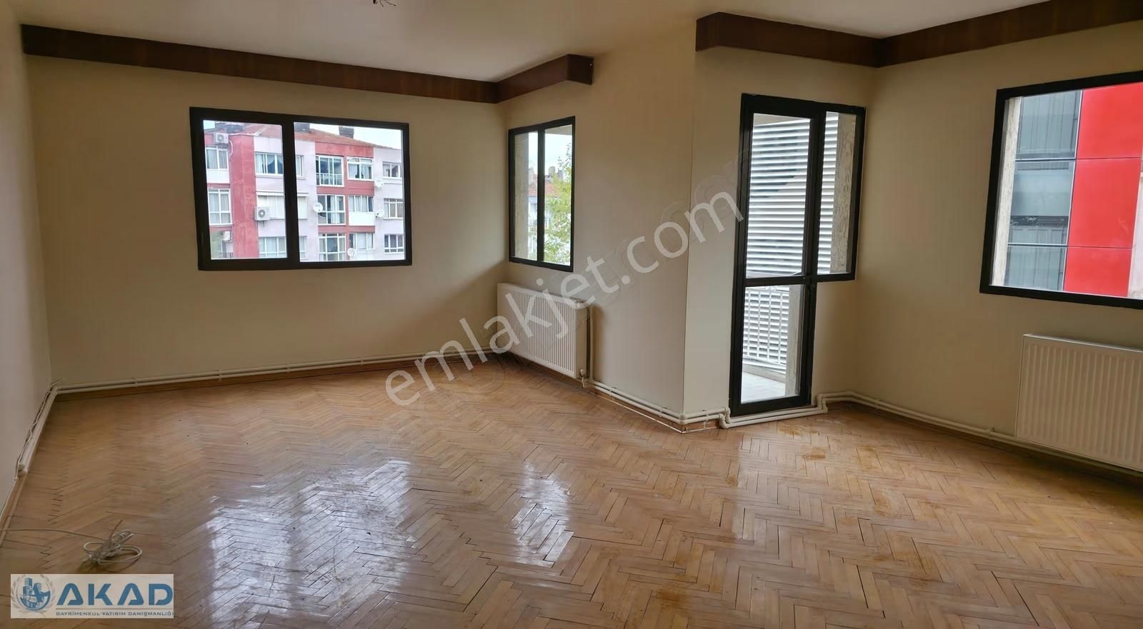 Demokrasi Üniversitesi Yanı 3+1 Arakat Doğalgazlı Bakımlı