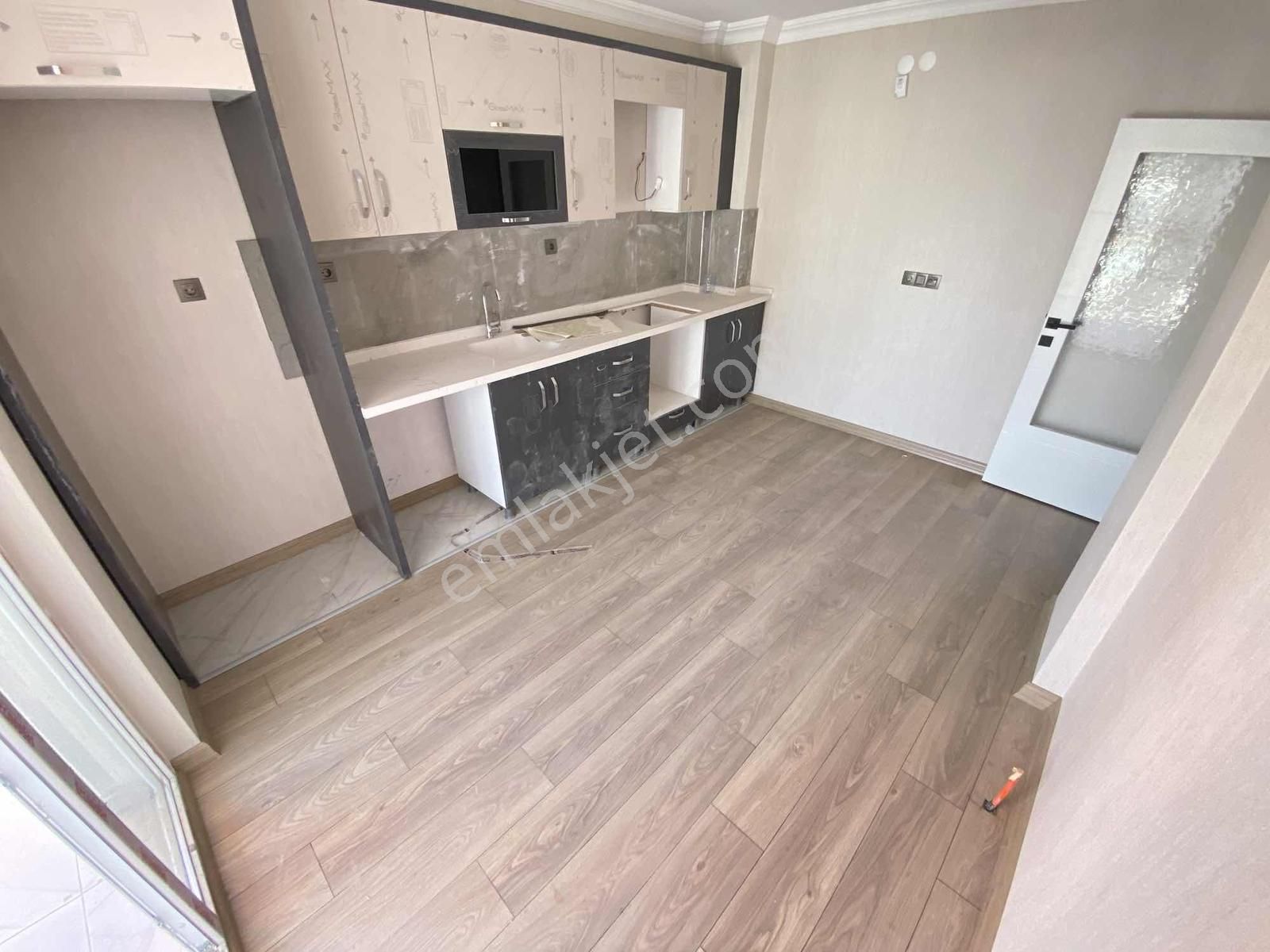 8.cadde Dibinde 3+1 120 M2 3.katta Ful Yapılı Emsalsiz Daire - Görsel 11