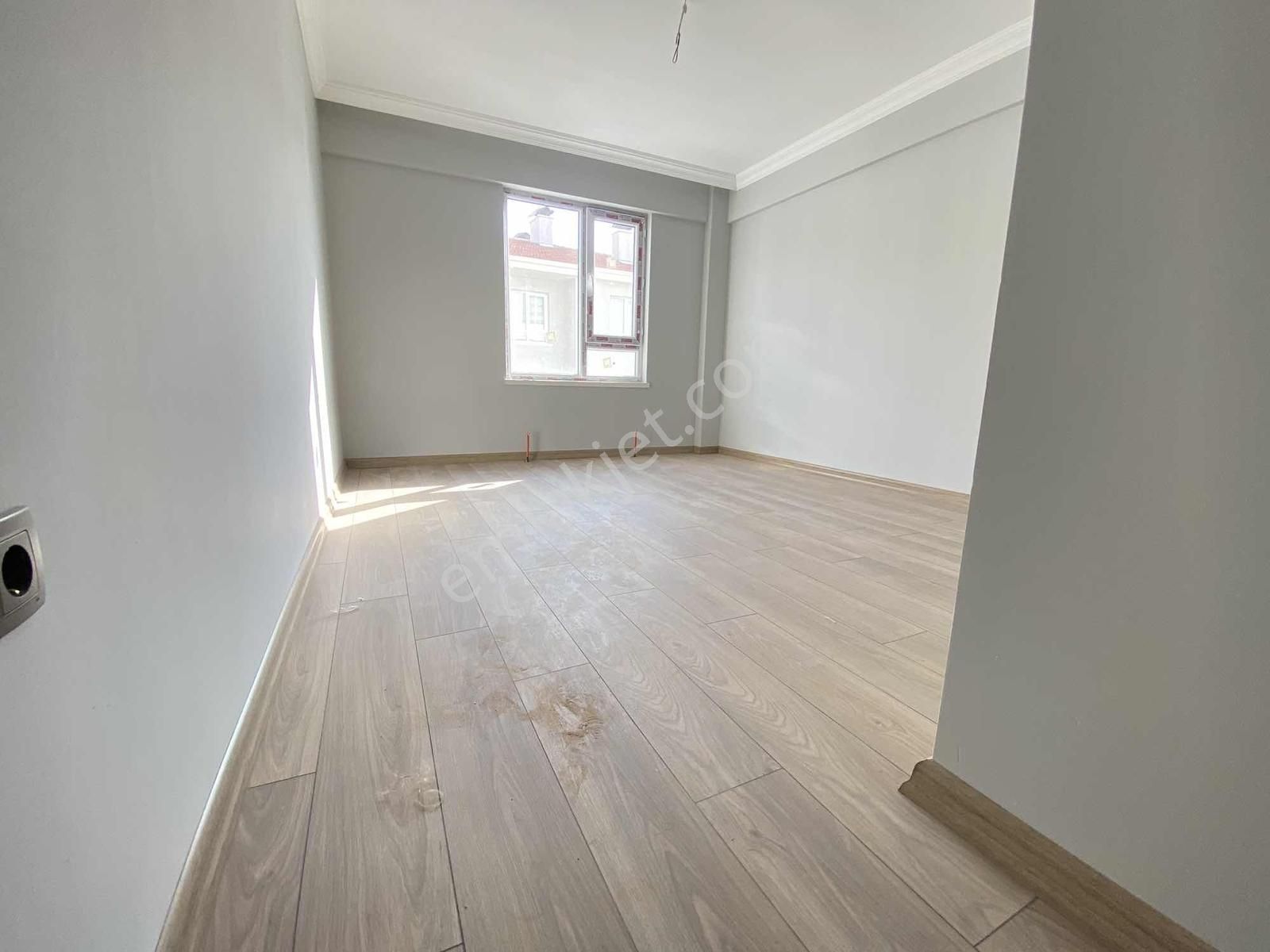 8.cadde Dibinde 3+1 120 M2 3.katta Ful Yapılı Emsalsiz Daire - Görsel 19