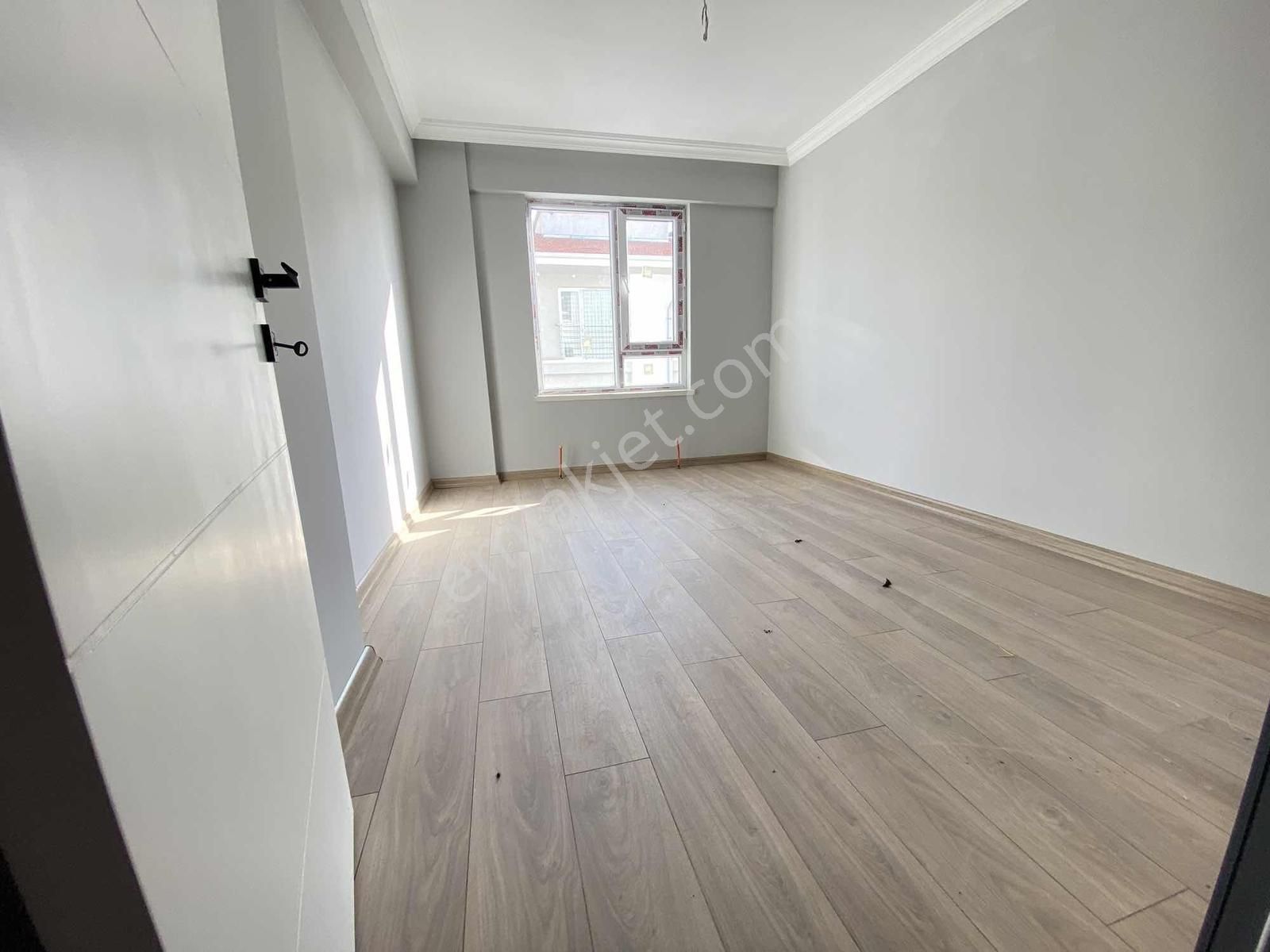 8.cadde Dibinde 3+1 120 M2 3.katta Ful Yapılı Emsalsiz Daire - Görsel 31