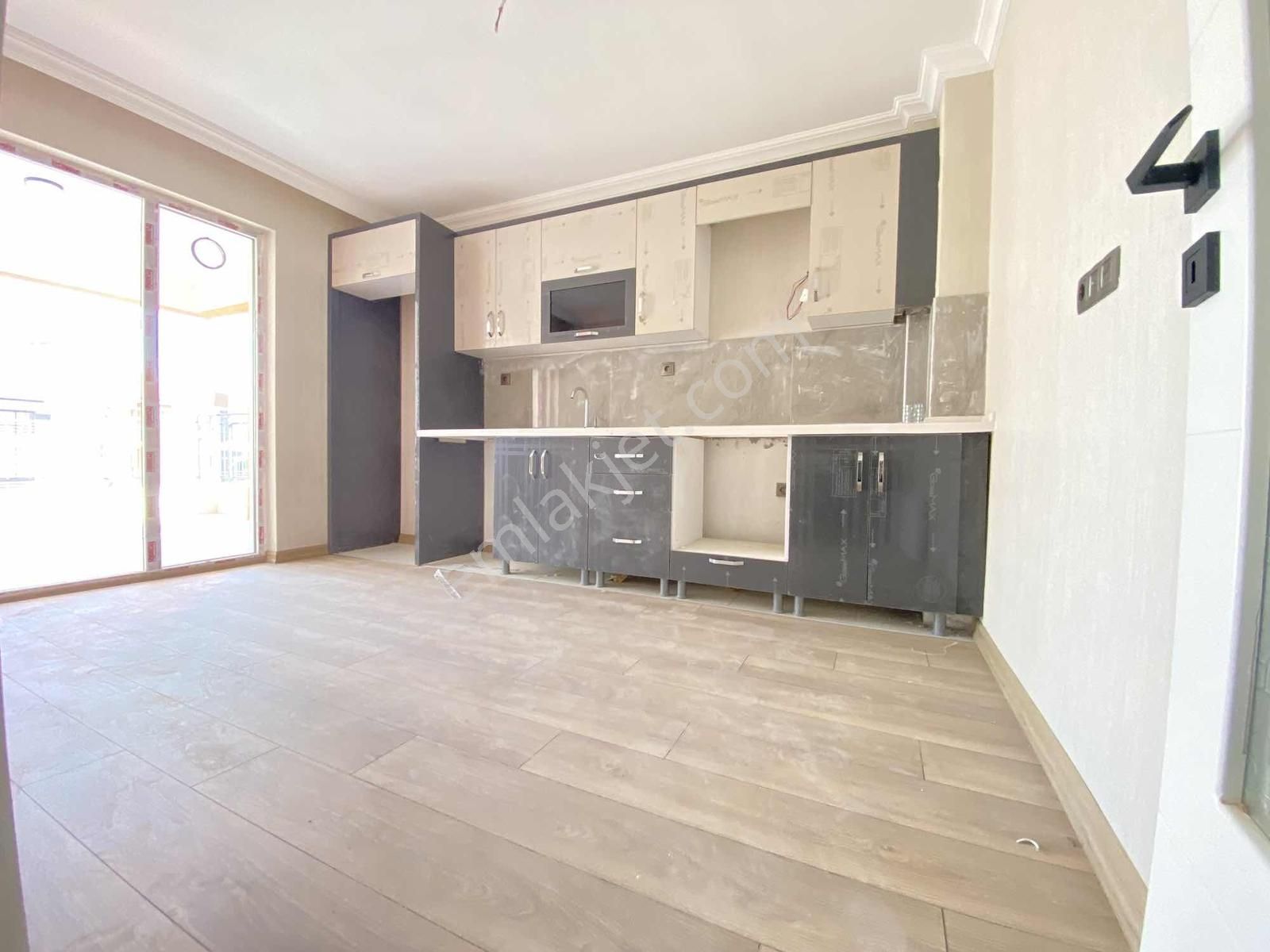 8.cadde Dibinde 3+1 120 M2 3.katta Ful Yapılı Emsalsiz Daire - Görsel 18