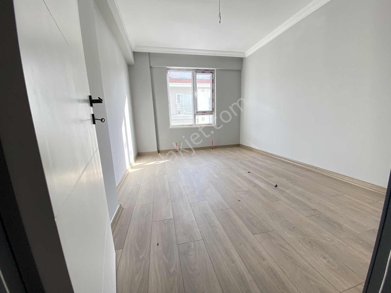 8.cadde Dibinde 3+1 120 M2 3.katta Ful Yapılı Emsalsiz Daire - Görsel 22