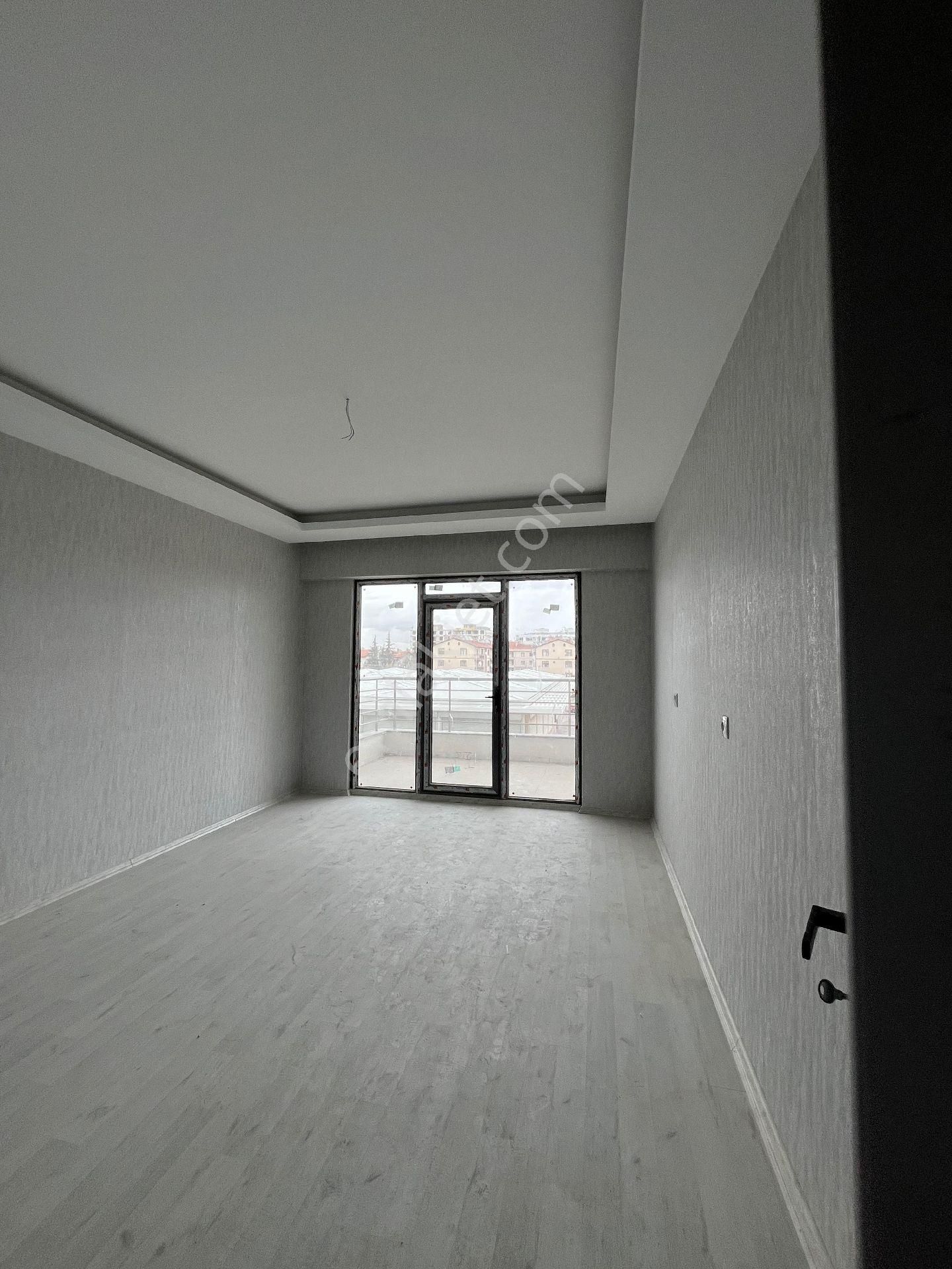 Emin Gyo'dan Eşrefoğlu İlkokulu Yanı Sıfır 4+1 Ebeveyn Banyolu Daire - Görsel 5