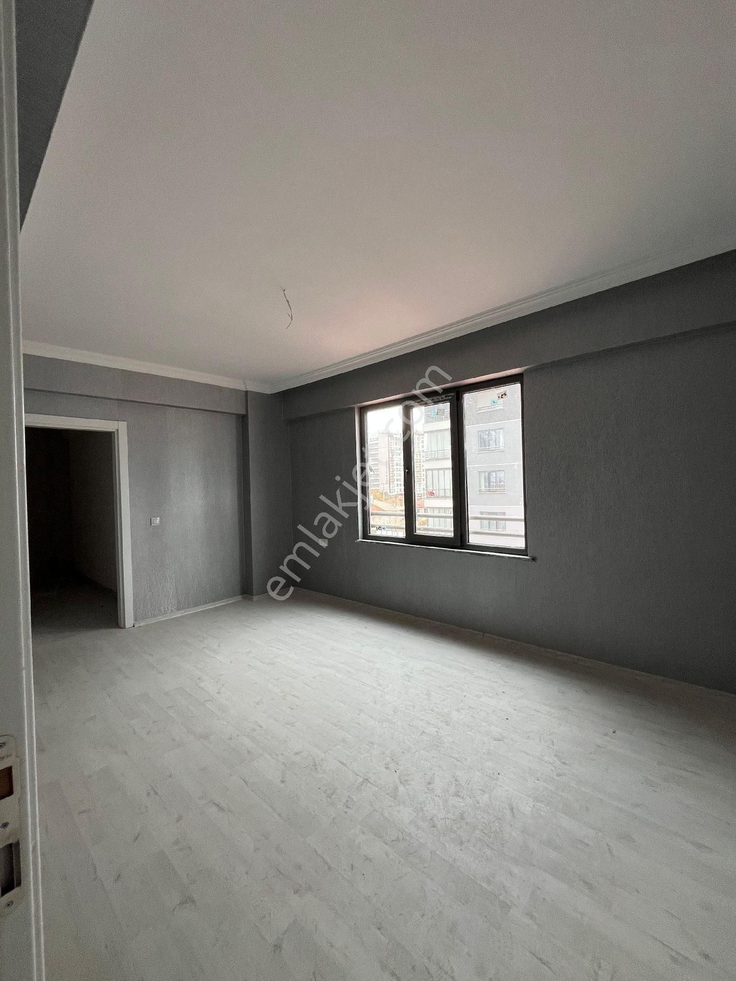 Emin Gyo'dan Eşrefoğlu İlkokulu Yanı Sıfır 4+1 Ebeveyn Banyolu Daire - Görsel 9