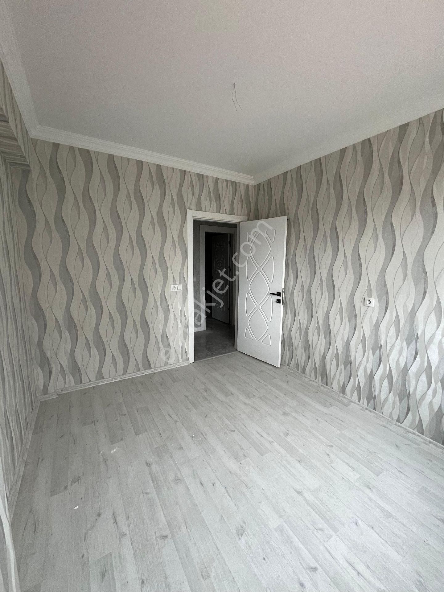 Emin Gyo'dan Eşrefoğlu İlkokulu Yanı Sıfır 4+1 Ebeveyn Banyolu Daire - Görsel 8