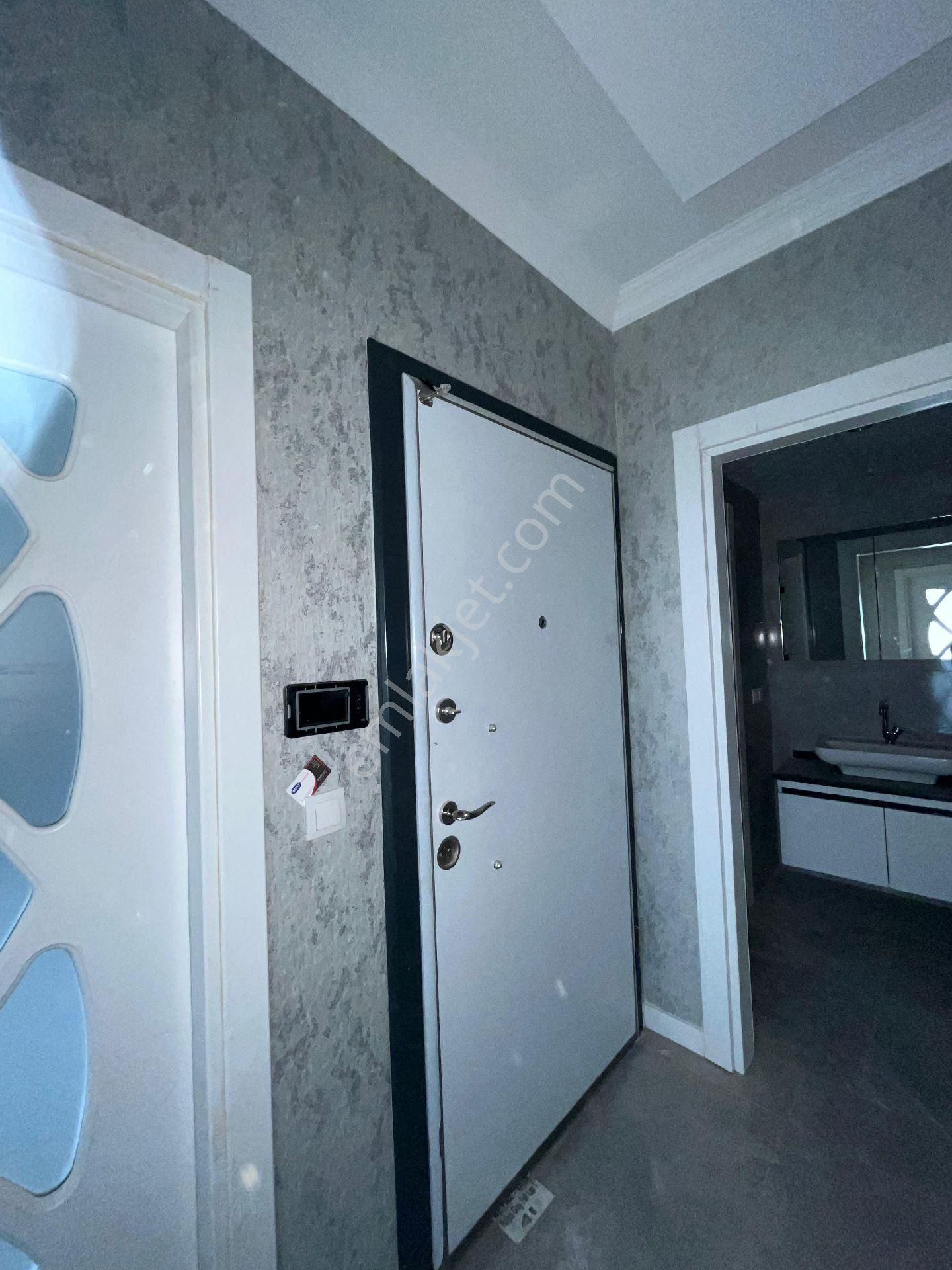 Emin Gyo'dan Eşrefoğlu İlkokulu Yanı Sıfır 4+1 Ebeveyn Banyolu Daire - Görsel 18