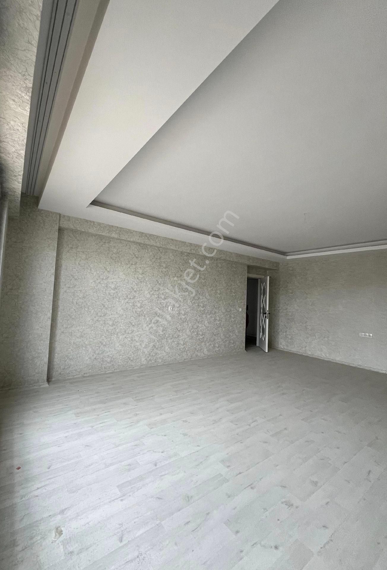 Emin Gyo'dan Eşrefoğlu İlkokulu Yanı Sıfır 4+1 Ebeveyn Banyolu Daire - Görsel 11