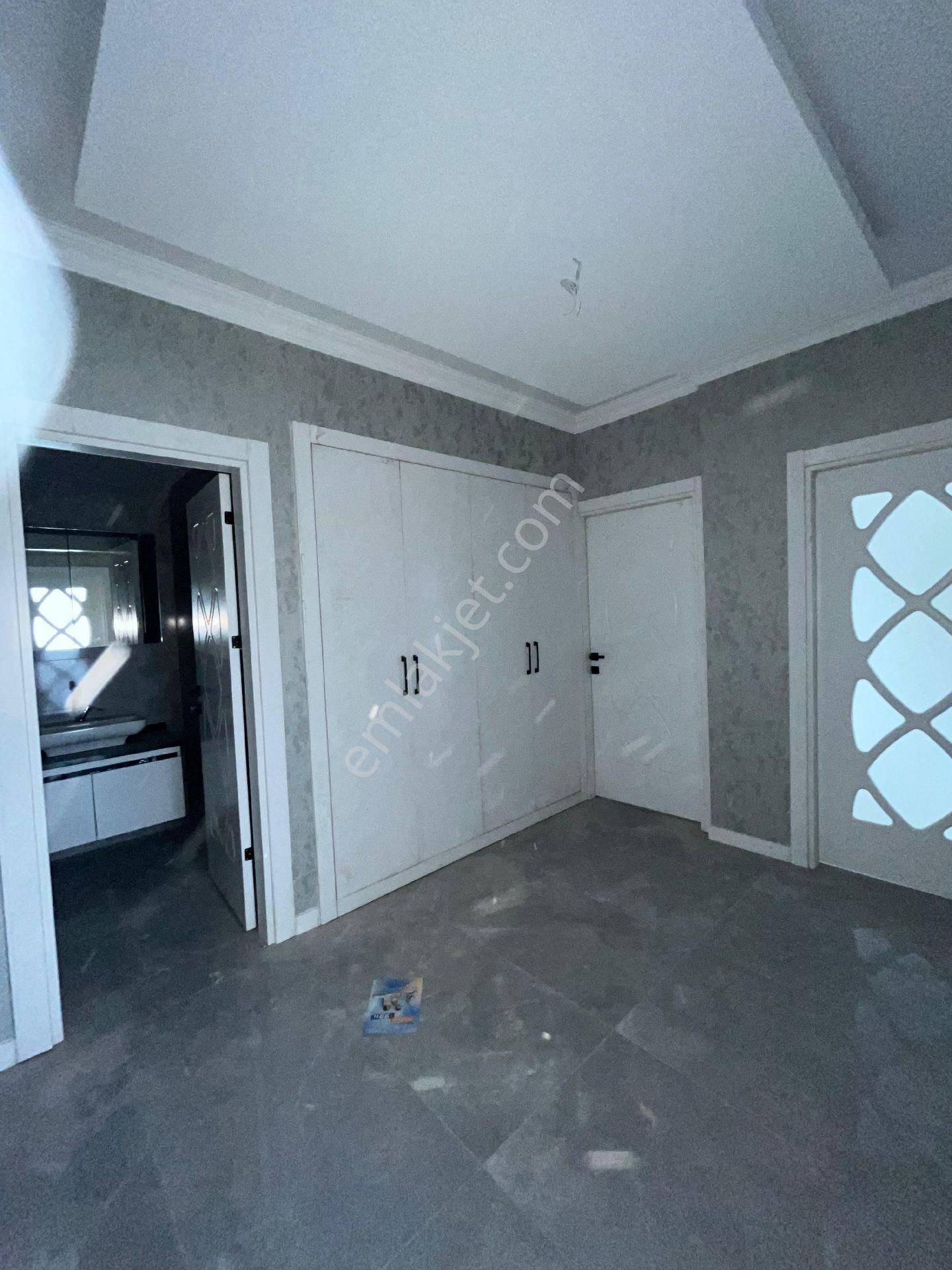 Emin Gyo'dan Eşrefoğlu İlkokulu Yanı Sıfır 4+1 Ebeveyn Banyolu Daire - Görsel 15